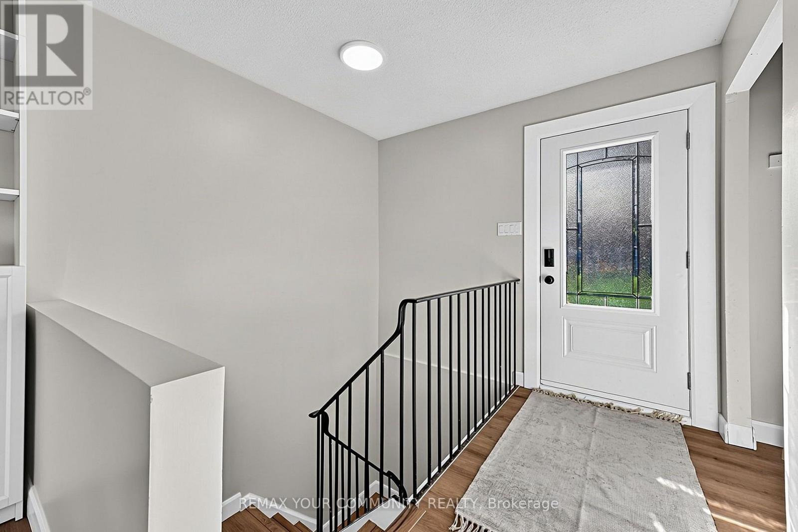 239 Sunset Crescent, Innisfil, Ontario  L9S 1J2 - Photo 3 - N13796078