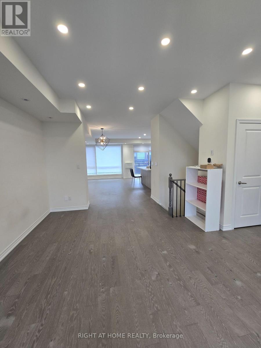 14 Concetta Conte Avenue, Markham, Ontario  L6C 0Z5 - Photo 12 - N13796164