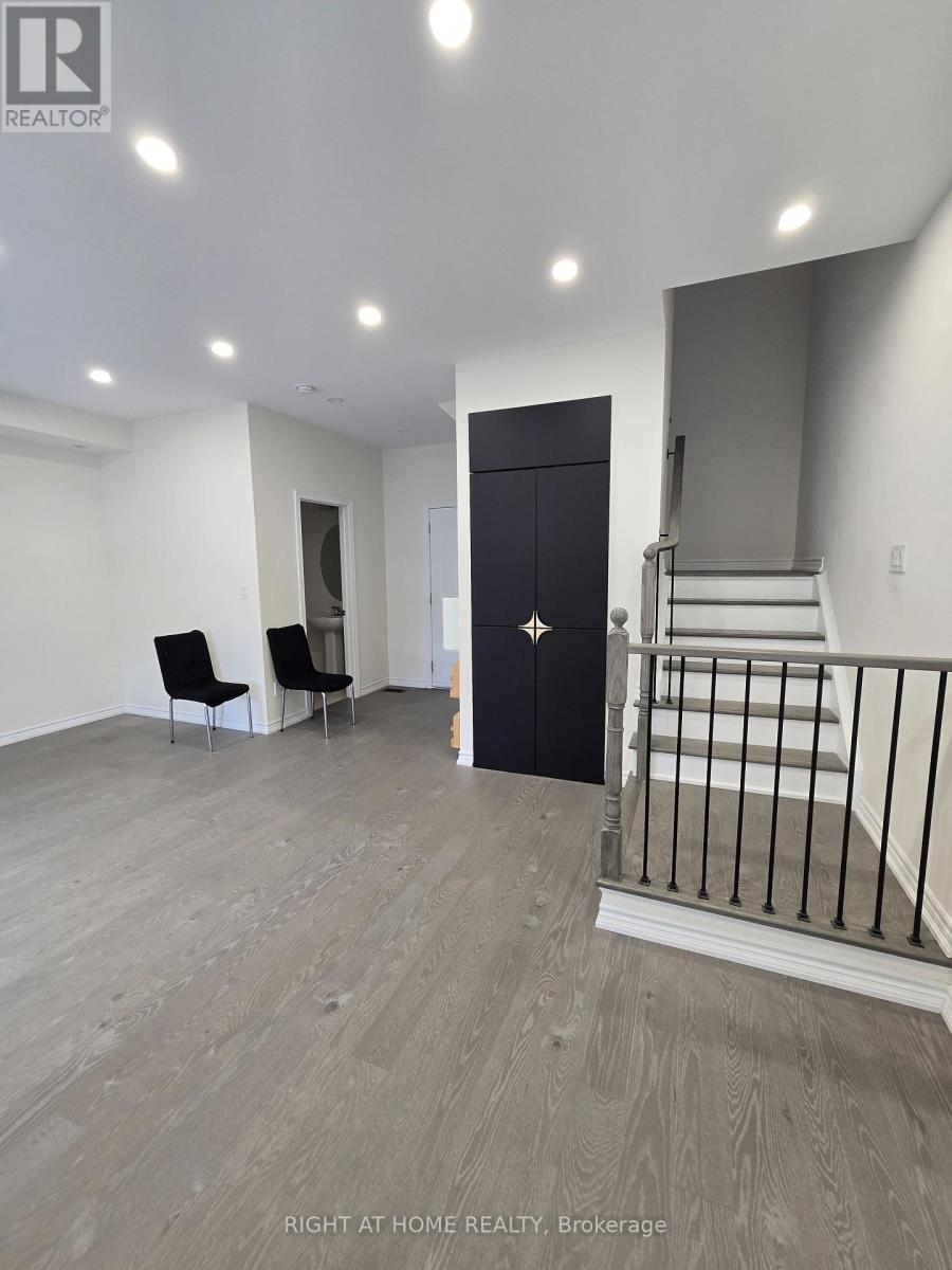 14 Concetta Conte Avenue, Markham, Ontario  L6C 0Z5 - Photo 3 - N13796164