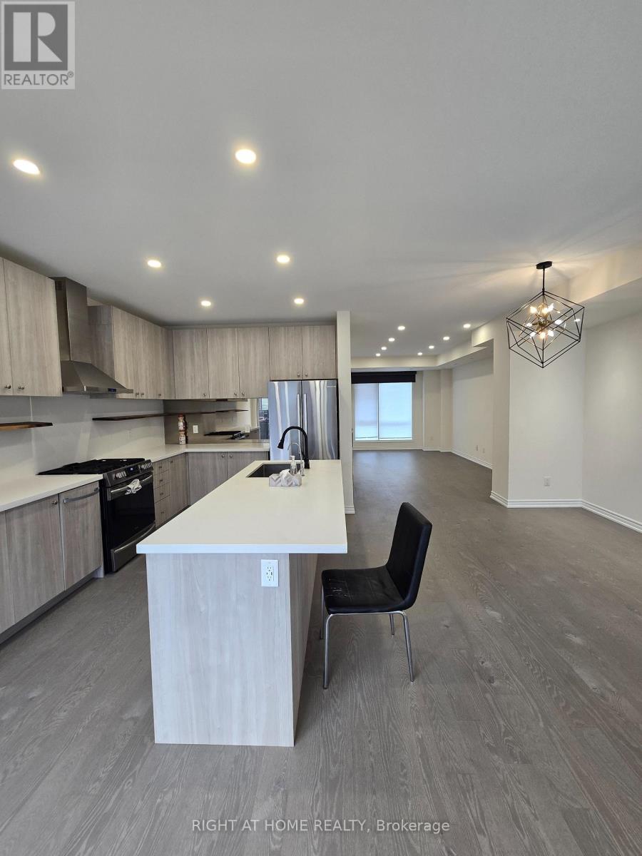 14 Concetta Conte Avenue, Markham, Ontario  L6C 0Z5 - Photo 8 - N13796164
