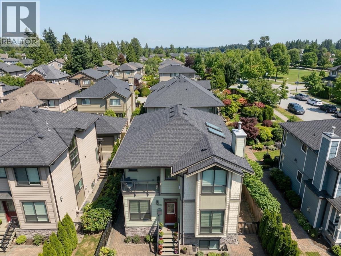 1436 Bewicke Avenue, North Vancouver, British Columbia  V7M 3B8 - Photo 2 - R3166658