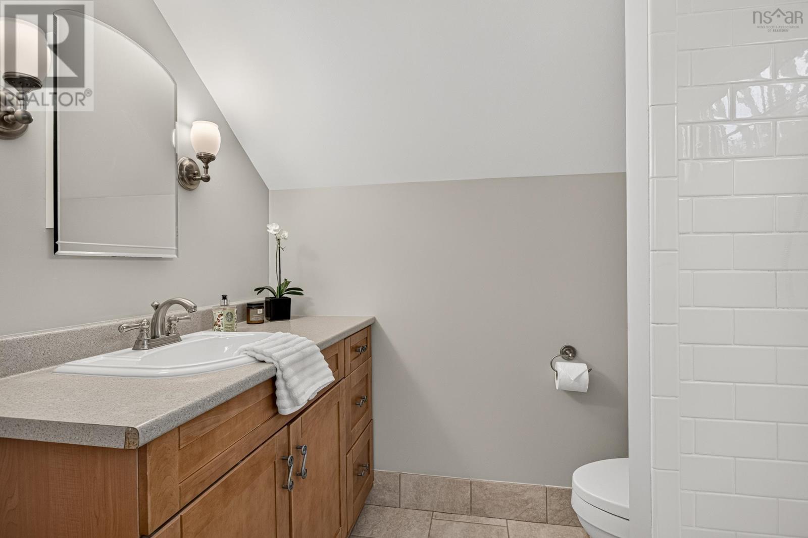 2590 Poplar Street photo 14