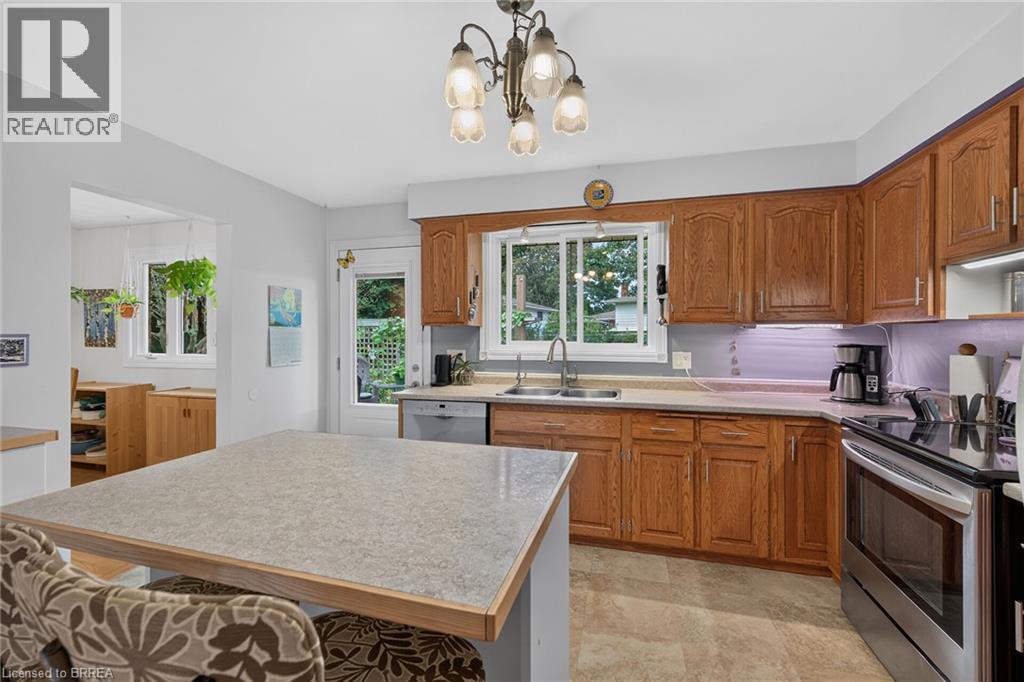 15 Canary Drive, Brantford, Ontario  N3R 6G2 - Photo 7 - 40856126