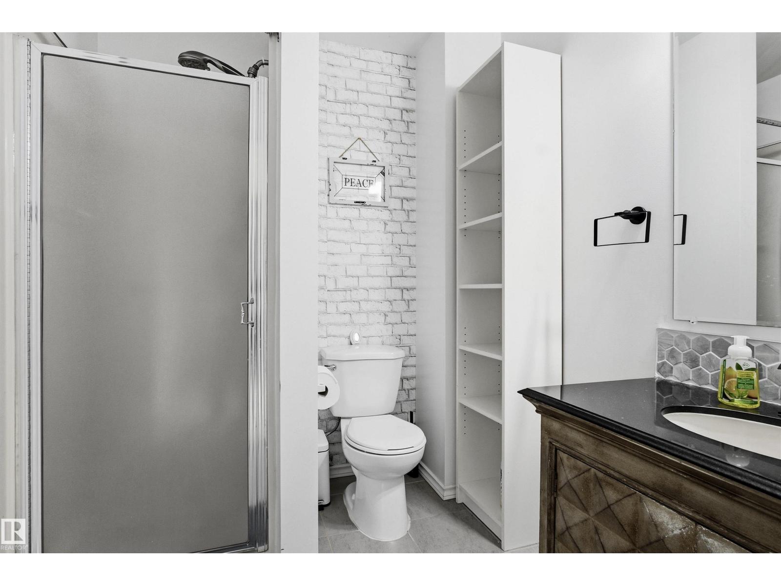3803 12 AV NW photo 25