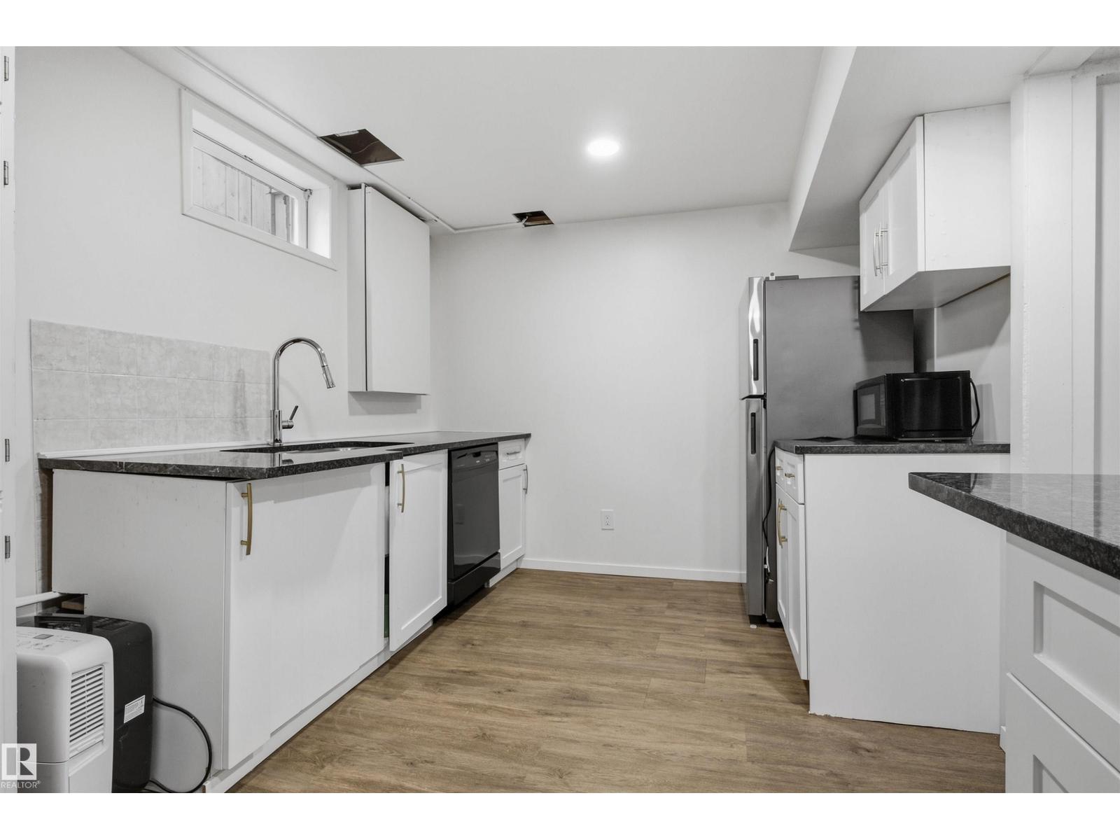 3803 12 AV NW photo 41