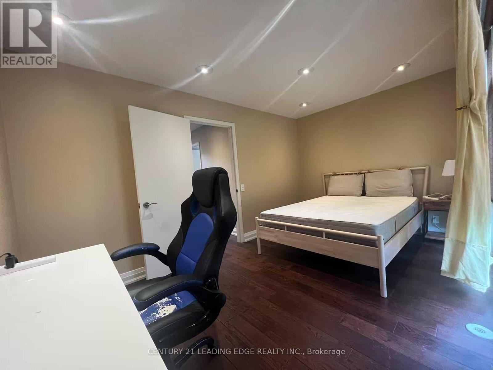Th4 - 15 Valhalla Inn Road, Toronto, Ontario  M9B 0B3 - Photo 21 - W13703654