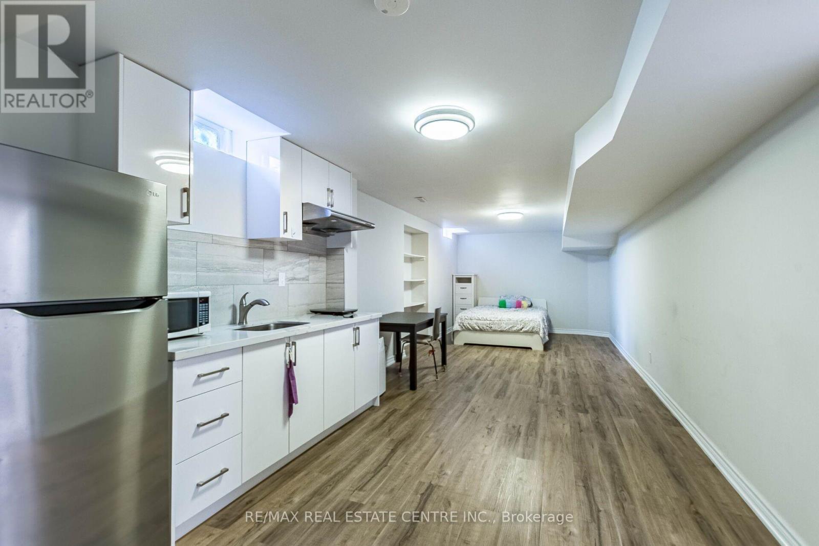 829 Stargazer Drive, Mississauga, Ontario  L5V 1C5 - Photo 38 - W13792140