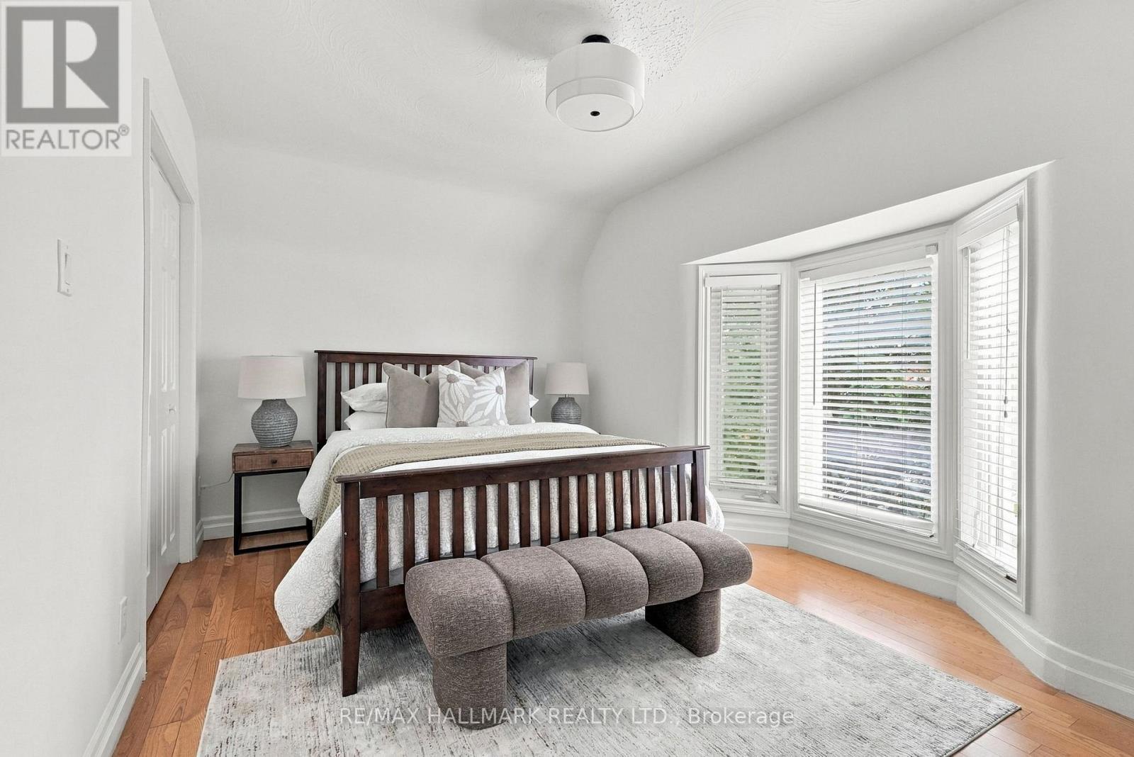 206 Yarmouth Road, Toronto, Ontario  M6G 1X4 - Photo 11 - W13794068