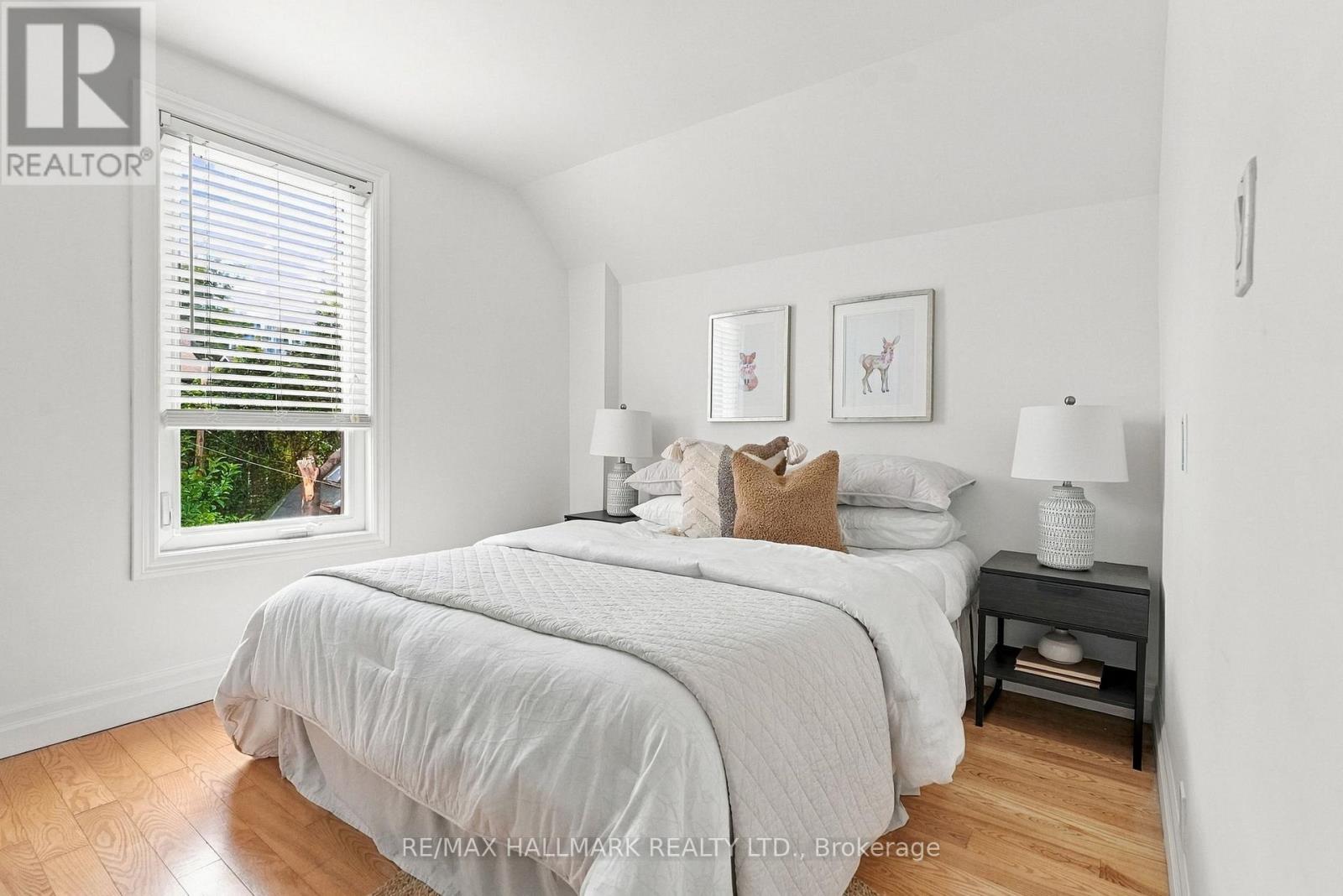 206 Yarmouth Road, Toronto, Ontario  M6G 1X4 - Photo 14 - W13794068