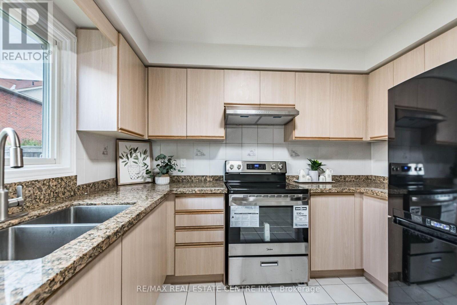829 Stargazer Drive, Mississauga, Ontario  L5V 1C5 - Photo 14 - W13792140