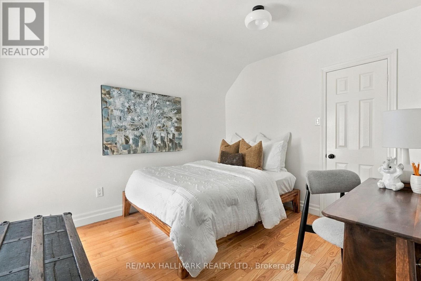 206 Yarmouth Road, Toronto, Ontario  M6G 1X4 - Photo 13 - W13794068