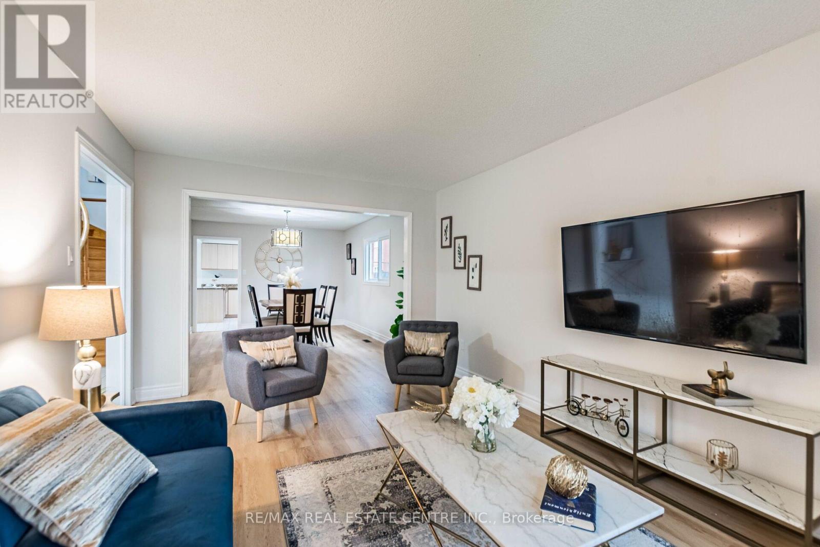 829 Stargazer Drive, Mississauga, Ontario  L5V 1C5 - Photo 5 - W13792140