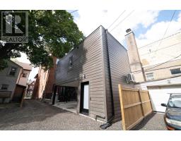 LANEWAY APARTMENT - 23 ROSS STREET, Toronto, Ontario