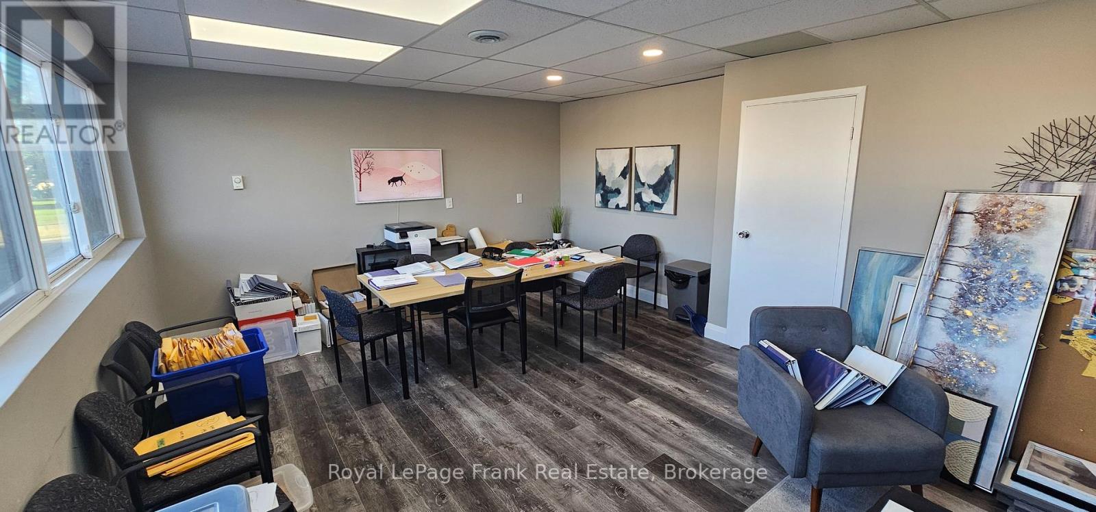 209b - 200 Bond Street W, Oshawa, Ontario  L1J 2L7 - Photo 2 - E13689290