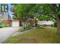 15 CANARY Drive, Brantford, Ontario