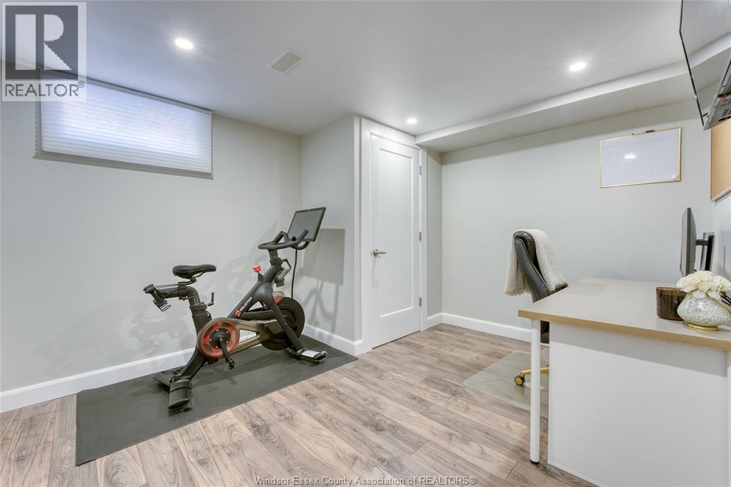 3214 Forest Glade Drive, Windsor, Ontario  N8R 1X3 - Photo 31 - 26022890