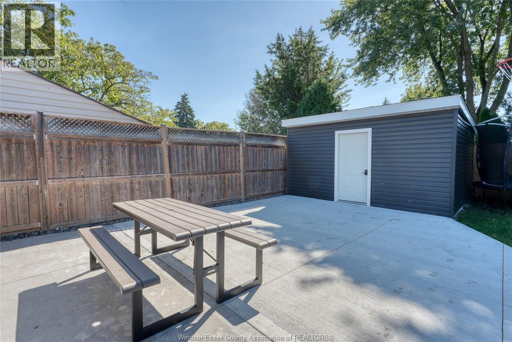 3214 Forest Glade Drive, Windsor, Ontario  N8R 1X3 - Photo 36 - 26022890