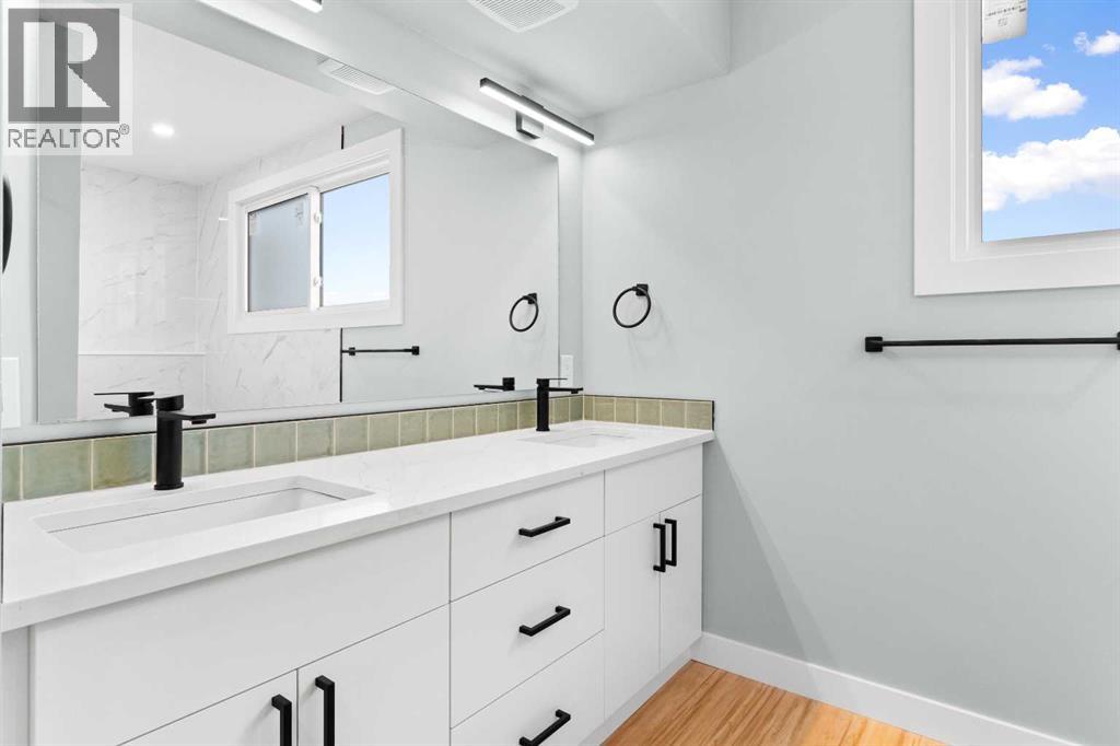 3210 43 Avenue photo 15