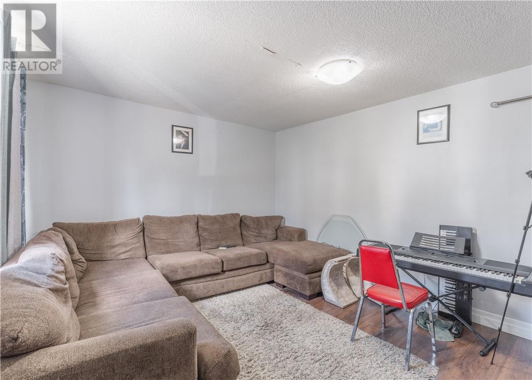 248 Murray Street, Greater Sudbury, Ontario  P3B 2R5 - Photo 3 - 2130436