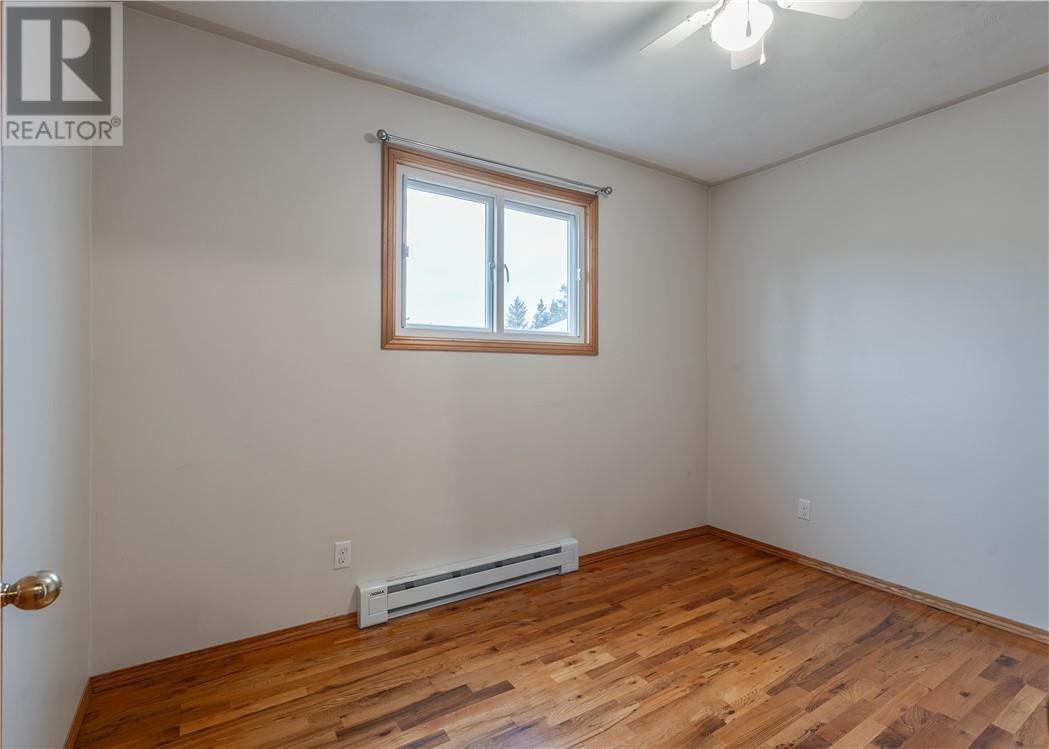 3213 Parkdale Crescent, Val Caron, Ontario  P3N 1A7 - Photo 13 - 2130404