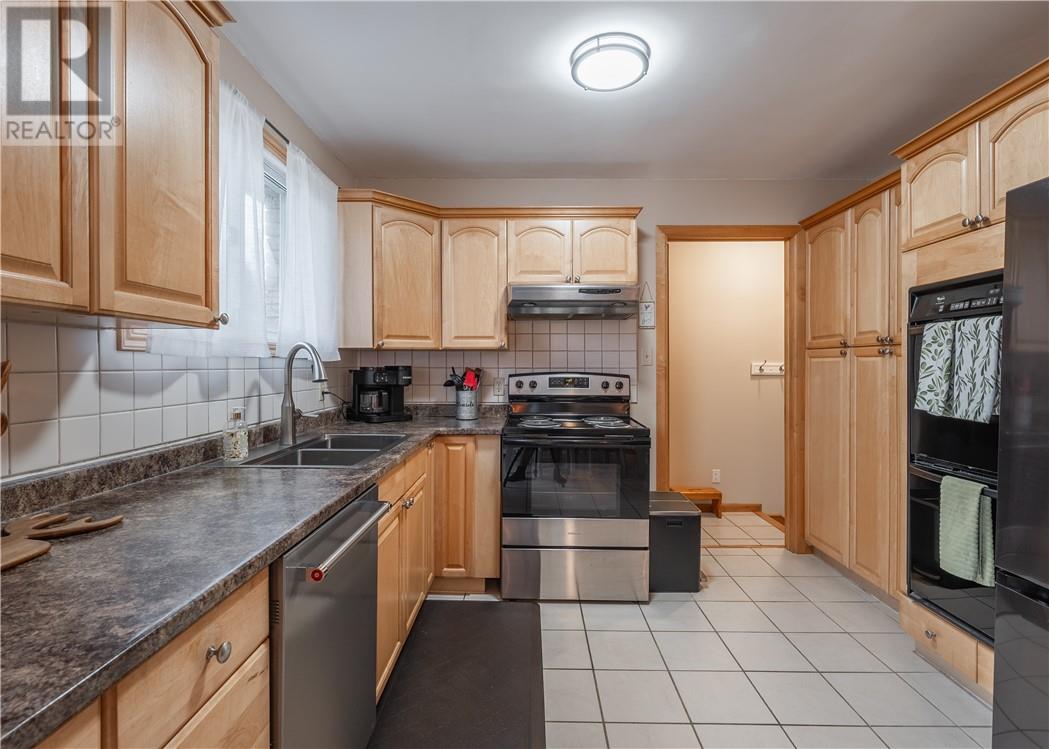 3213 Parkdale Crescent, Val Caron, Ontario  P3N 1A7 - Photo 6 - 2130404
