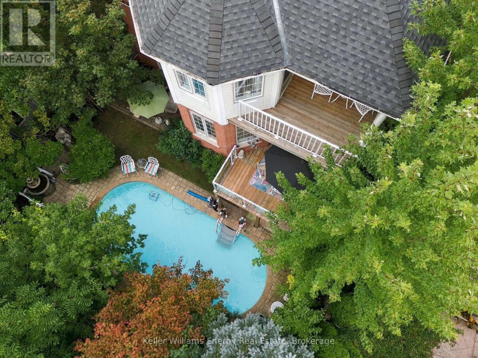 990 Glenbourne Drive, Oshawa (Pinecrest), Ontario  L1K 2P9 - Photo 1 - E13796544