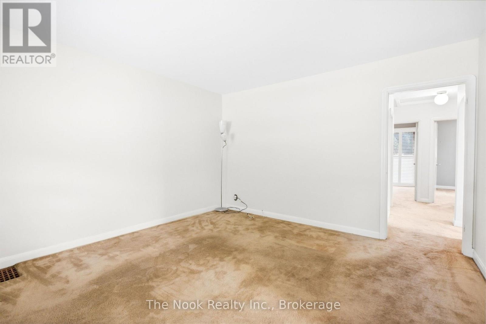 289 Highland Avenue, Oshawa (Central), Ontario L1H 6B1 - Photo 12 - E13796618