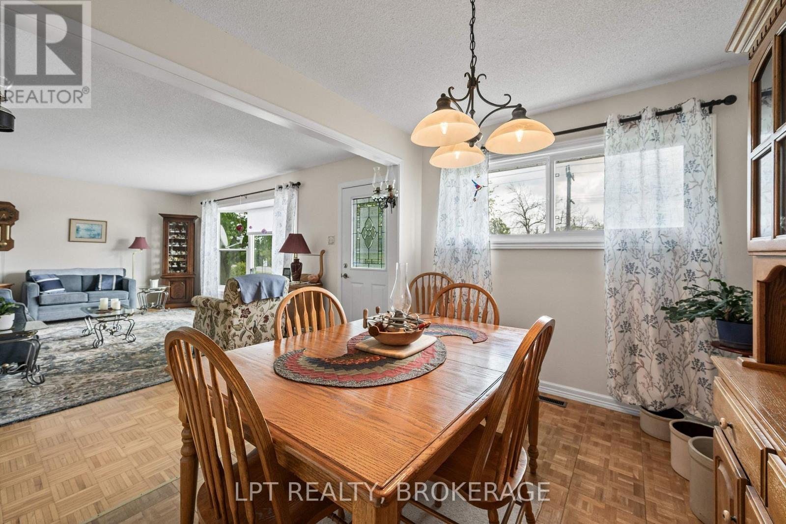 6087 County Road 2 Road, Loyalist, Ontario K0H 2H0 - Photo 2 - X13796654