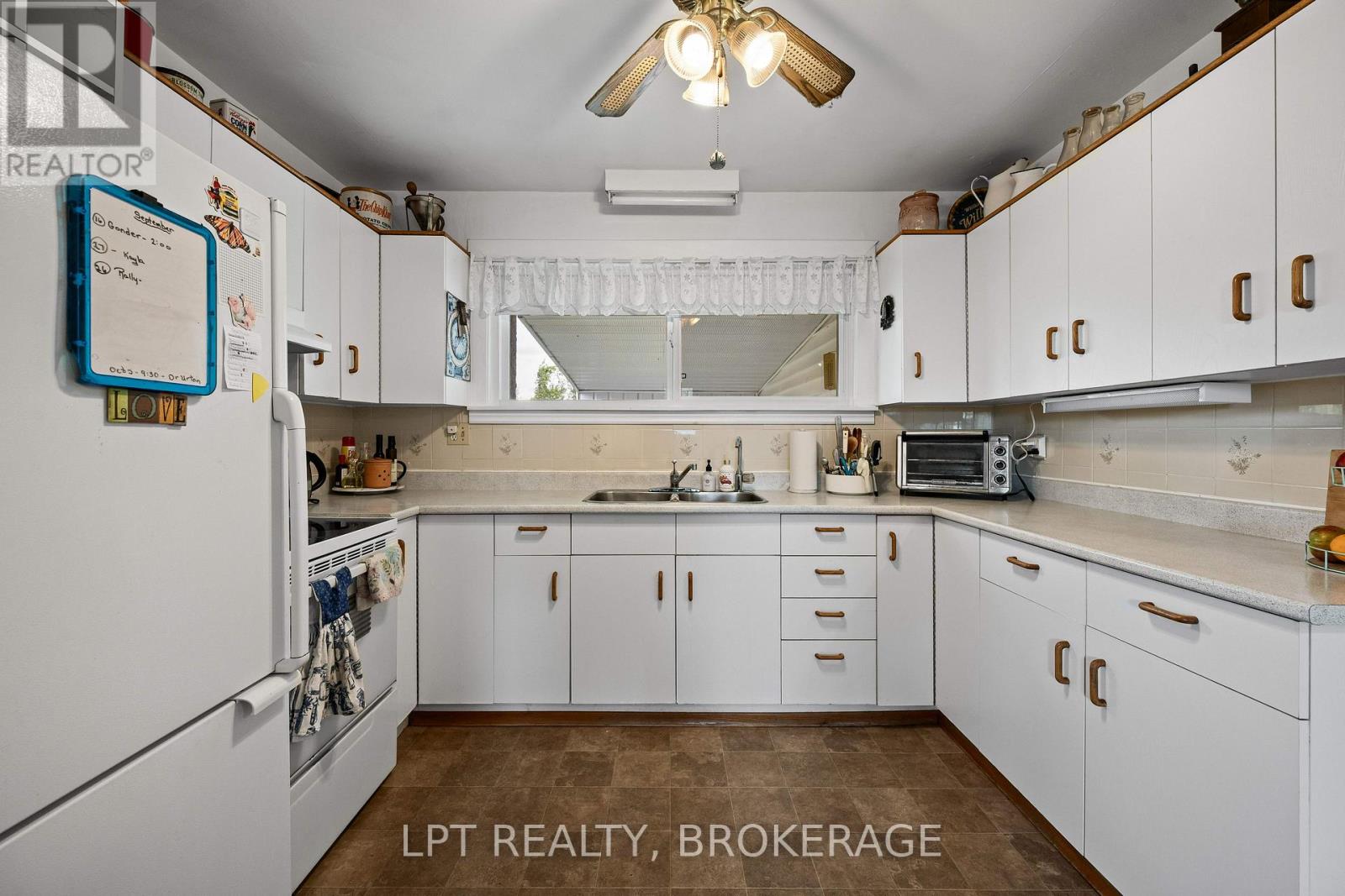 6087 County Road 2 Road, Loyalist, Ontario K0H 2H0 - Photo 3 - X13796654