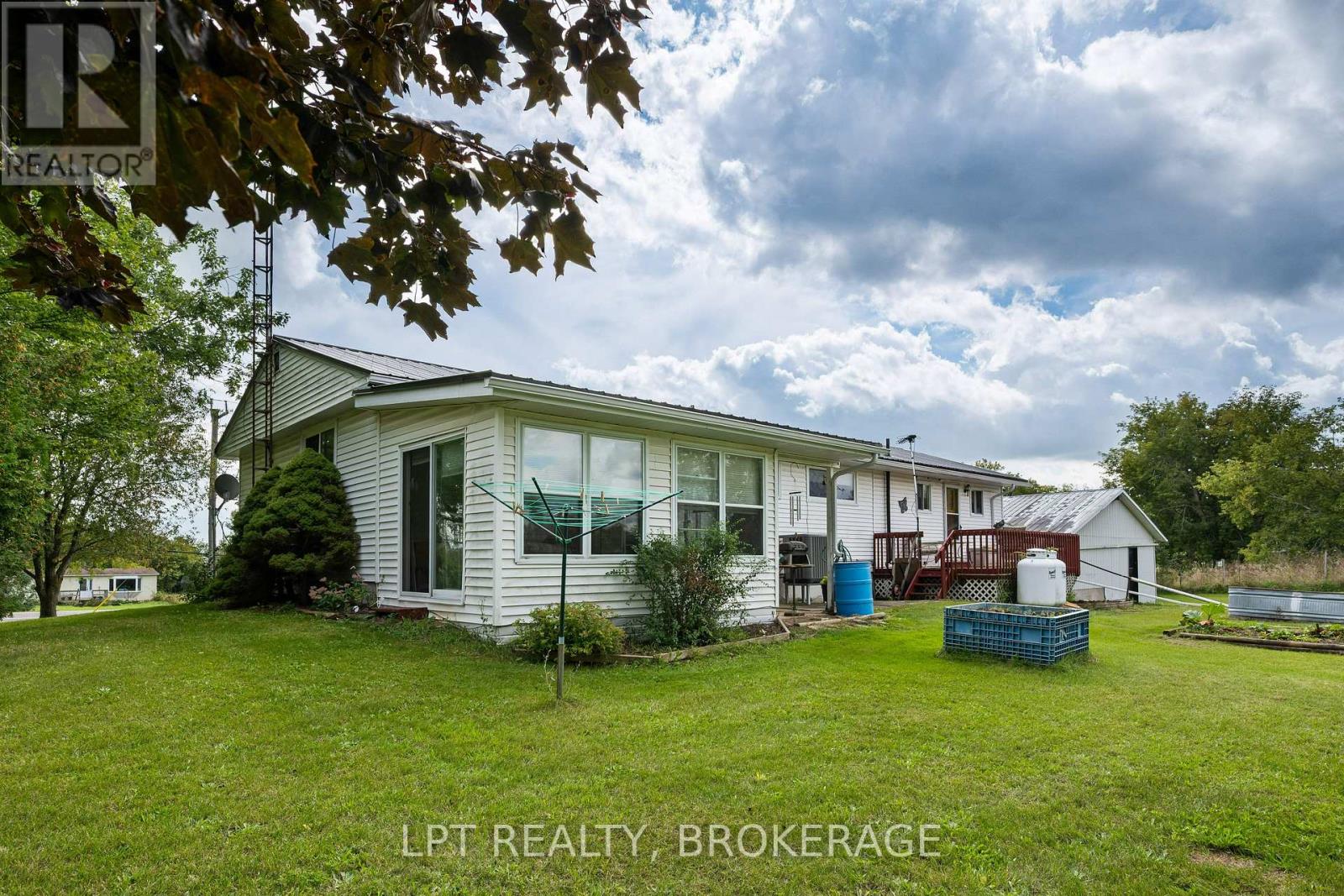 6087 County Road 2 Road, Loyalist, Ontario K0H 2H0 - Photo 6 - X13796654