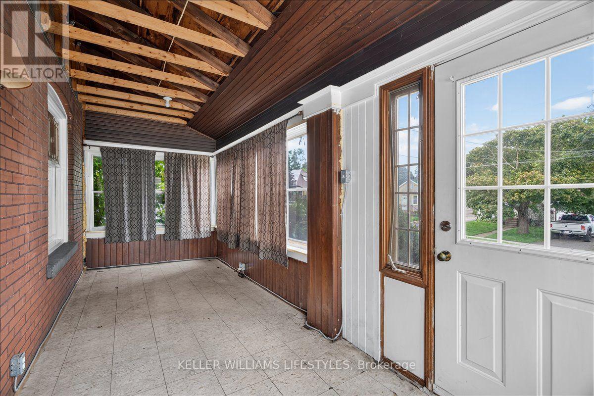 20 Arthur Avenue, St. Thomas, Ontario  N5P 3L2 - Photo 4 - X13796578