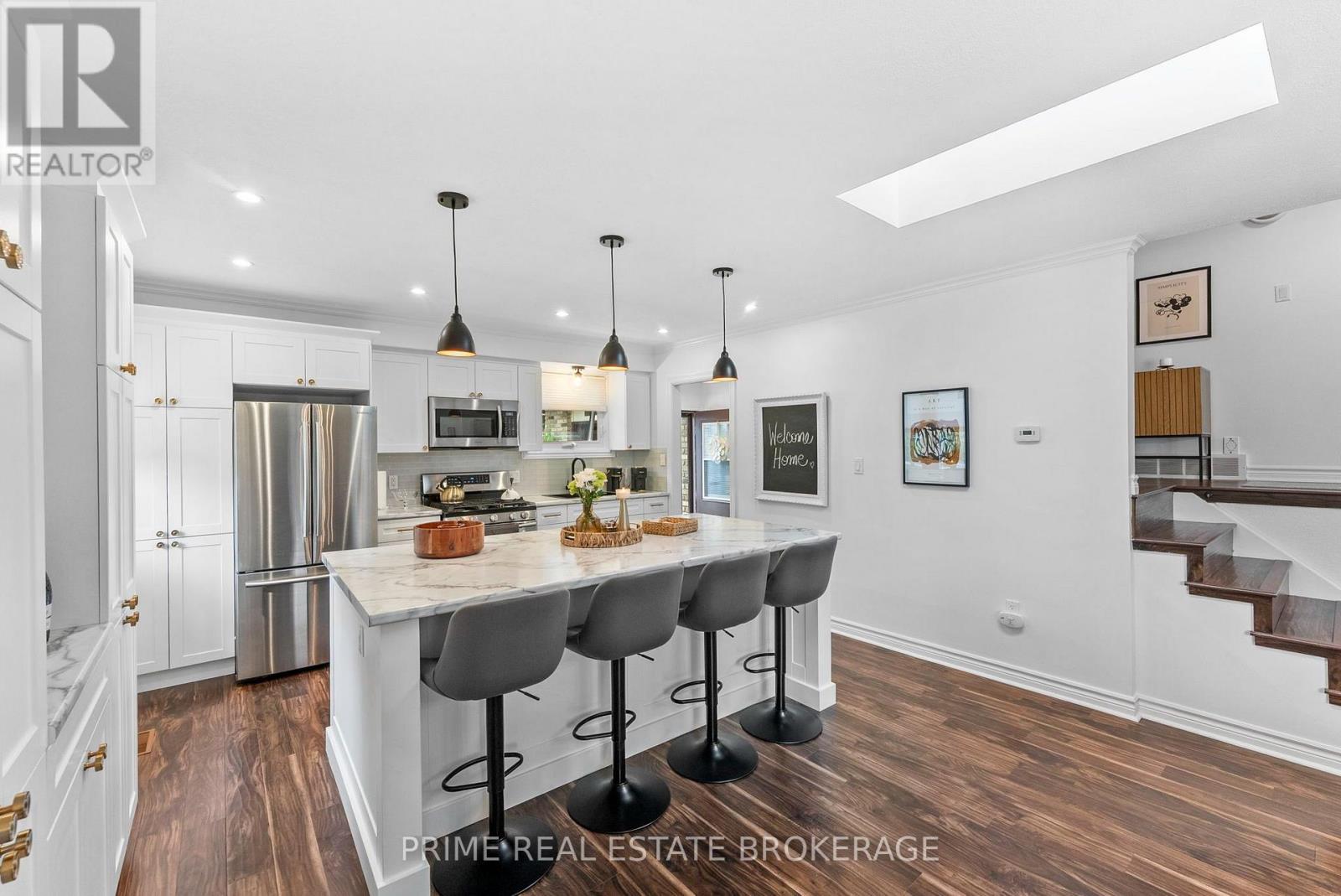 45 Cheviot Place, London South, Ontario  N6C 4Z1 - Photo 3 - X13796588