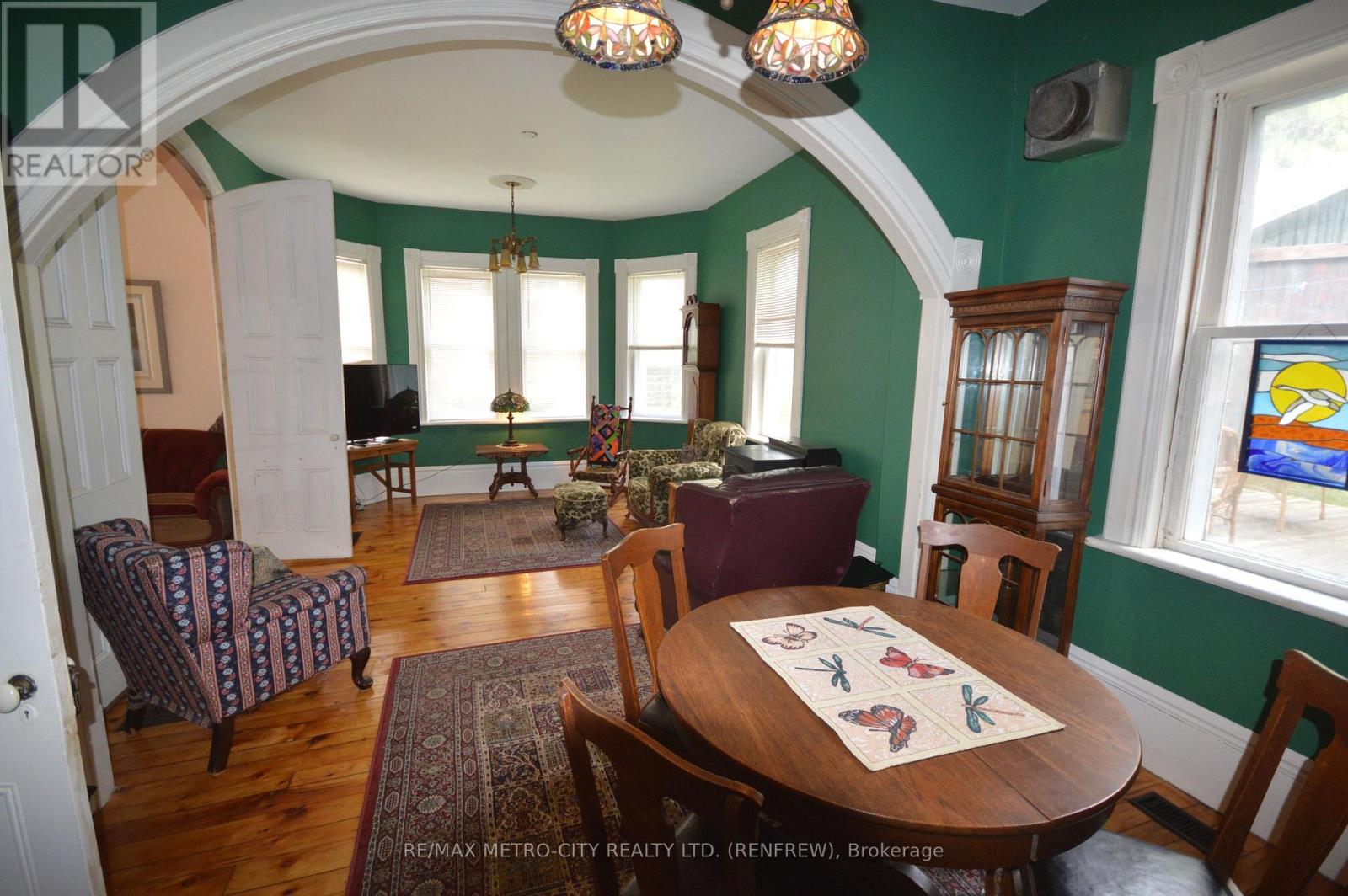 193 Oak Street, Bonnechere Valley, Ontario  K0J 1T0 - Photo 3 - X13796536