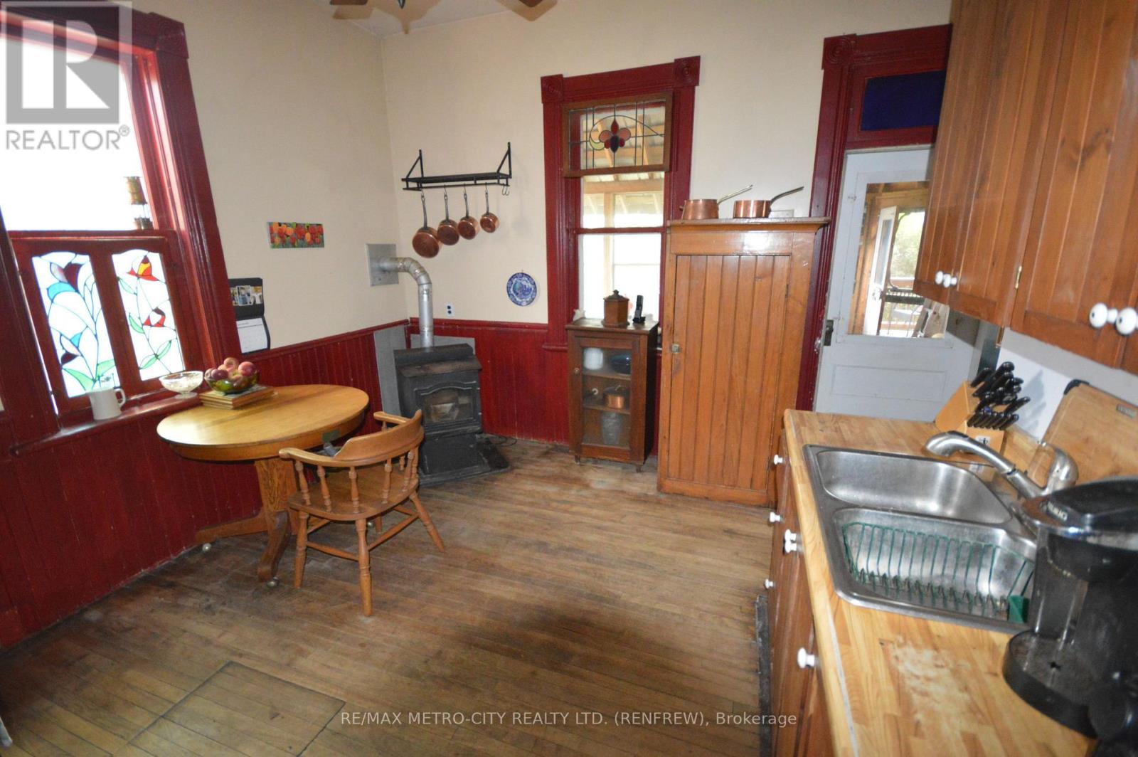 193 Oak Street, Bonnechere Valley, Ontario  K0J 1T0 - Photo 7 - X13796536