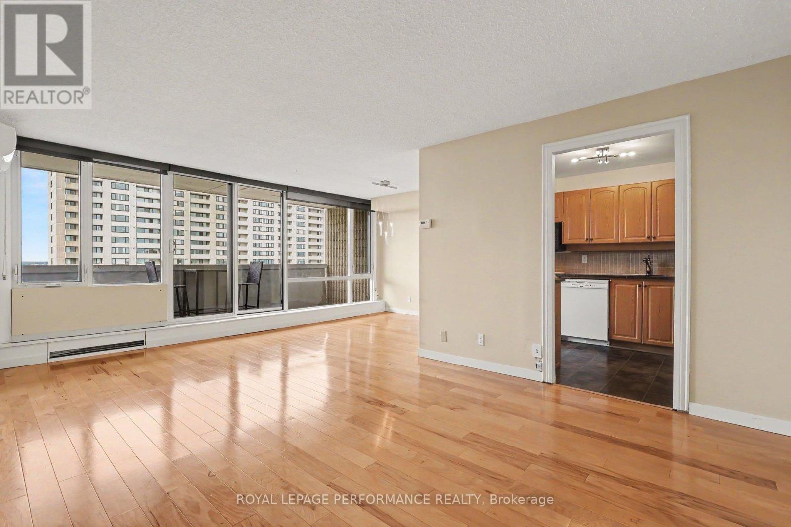 1109 - 2625 Regina Street, Ottawa, Ontario  K2B 5W8 - Photo 2 - X13796316