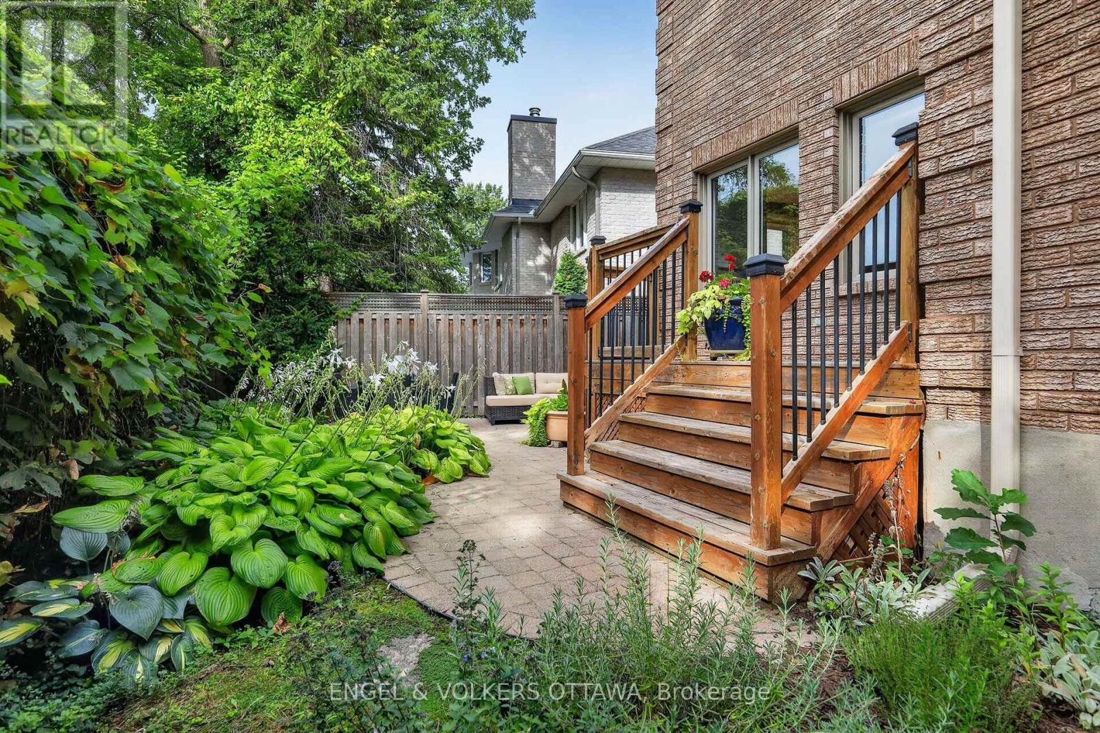 2106 Lamira Street, Ottawa, Ontario  K1H 8N9 - Photo 33 - X13796380