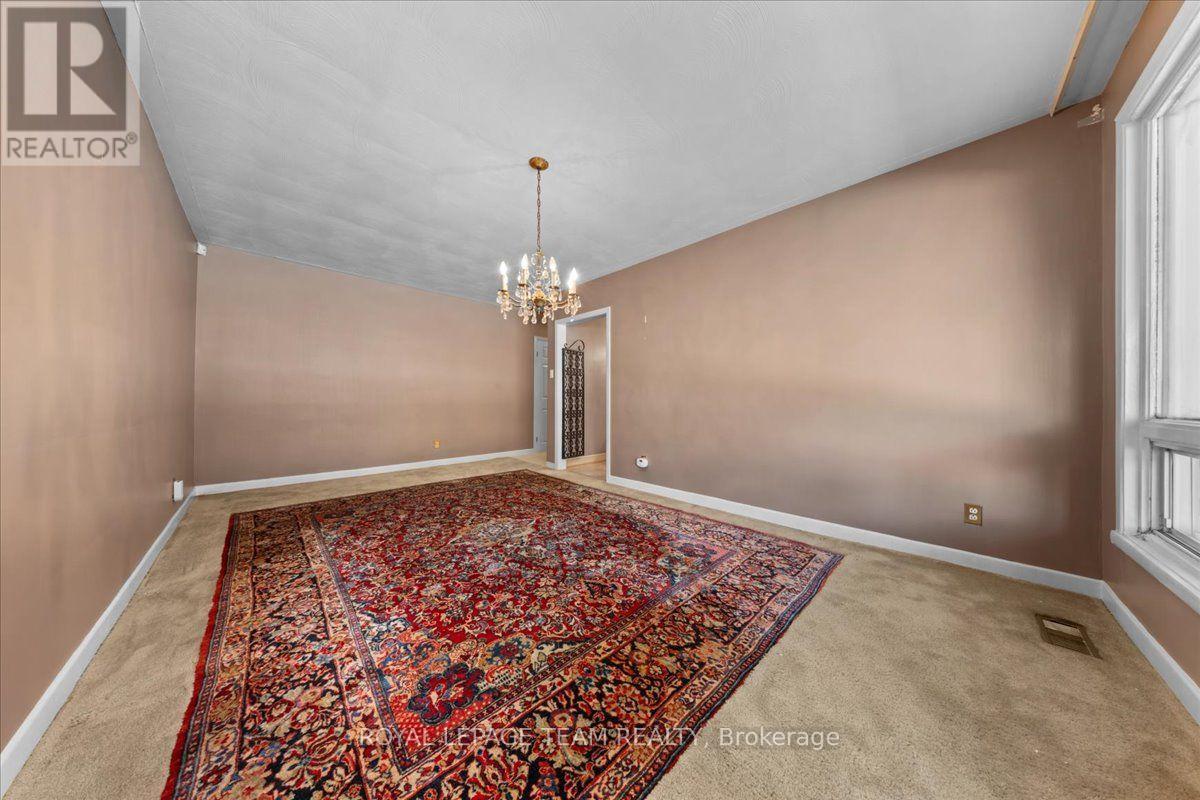 2000 Norway Crescent, Ottawa, Ontario  K1H 5N7 - Photo 12 - X13796404