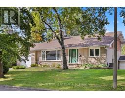 2000 NORWAY CRESCENT, Ottawa, Ontario