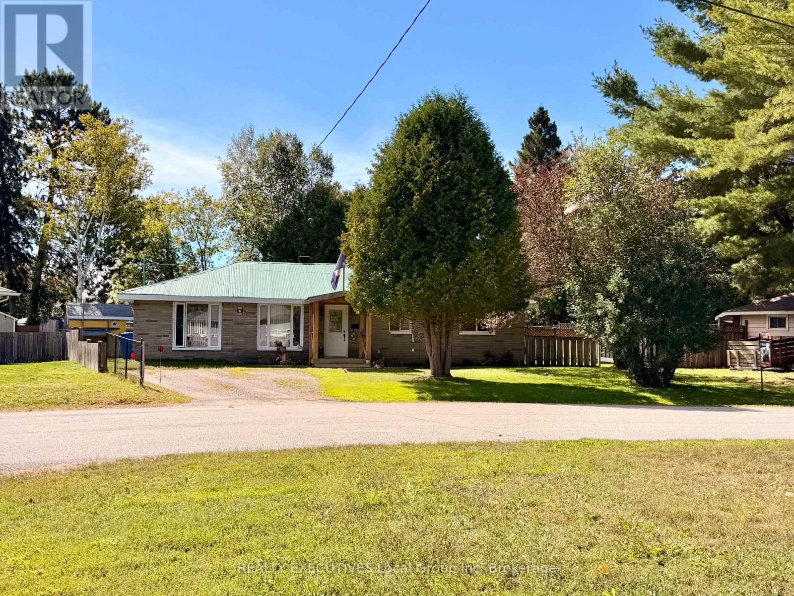 5 RALPH PLACE, North Bay, Ontario