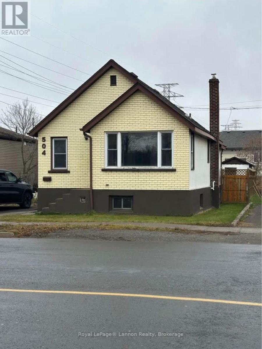 504 Frederica Street W, Thunder Bay, Ontario  P7E 3W7 - Photo 1 - X13796308