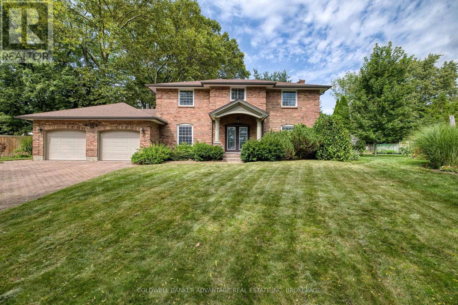 16 Willowdale Court, Pelham, Ontario  L3E 0J3 - Photo 1 - X13796484