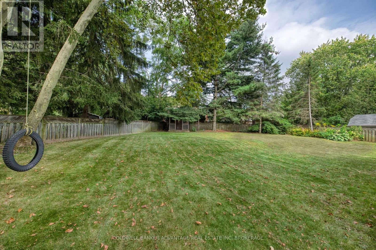 16 Willowdale Court, Pelham, Ontario  L3E 0J3 - Photo 4 - X13796484