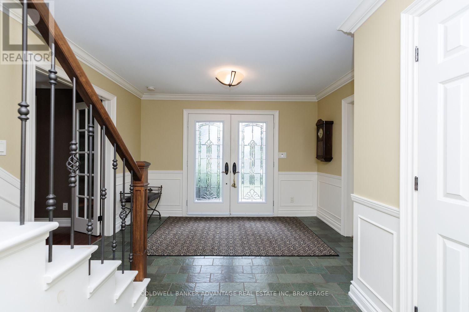 16 Willowdale Court, Pelham, Ontario  L3E 0J3 - Photo 5 - X13796484