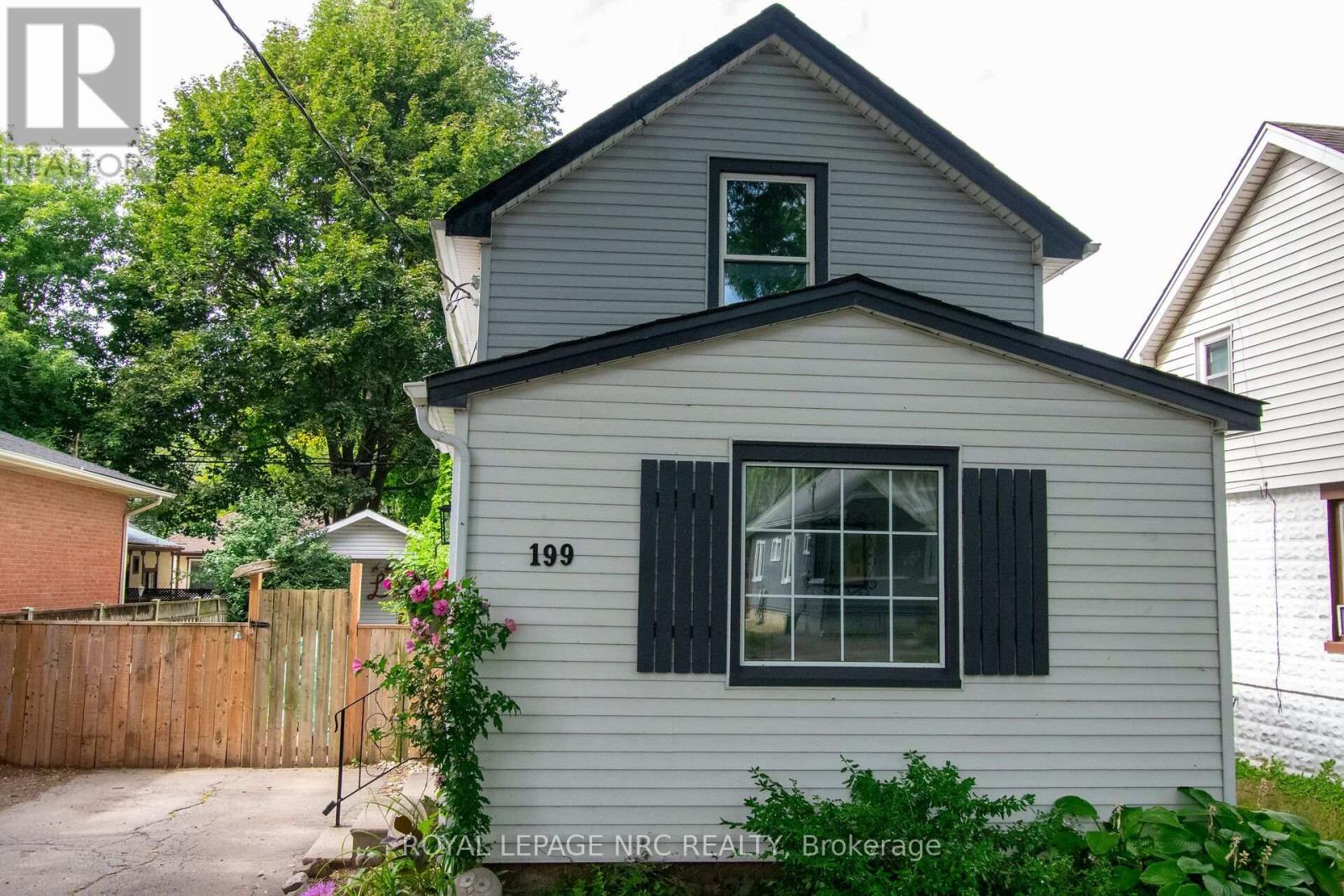 199 York Street, St. Catharines, Ontario  L2R 6G3 - Photo 2 - X13796692