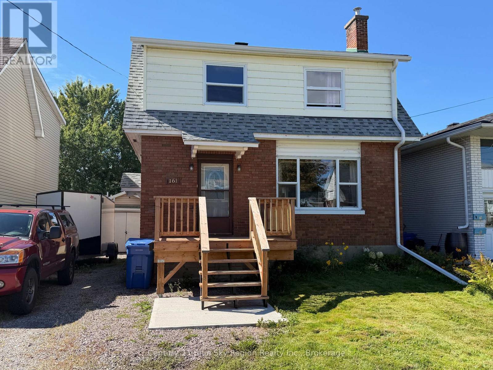 161 Fifth Avenue E, North Bay, Ontario  P1B 1N5 - Photo 1 - X13796546