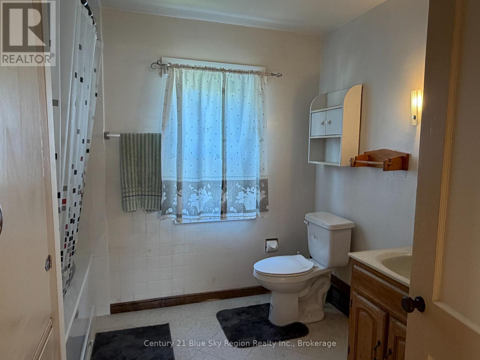 161 Fifth Avenue E, North Bay, Ontario  P1B 1N5 - Photo 13 - X13796546