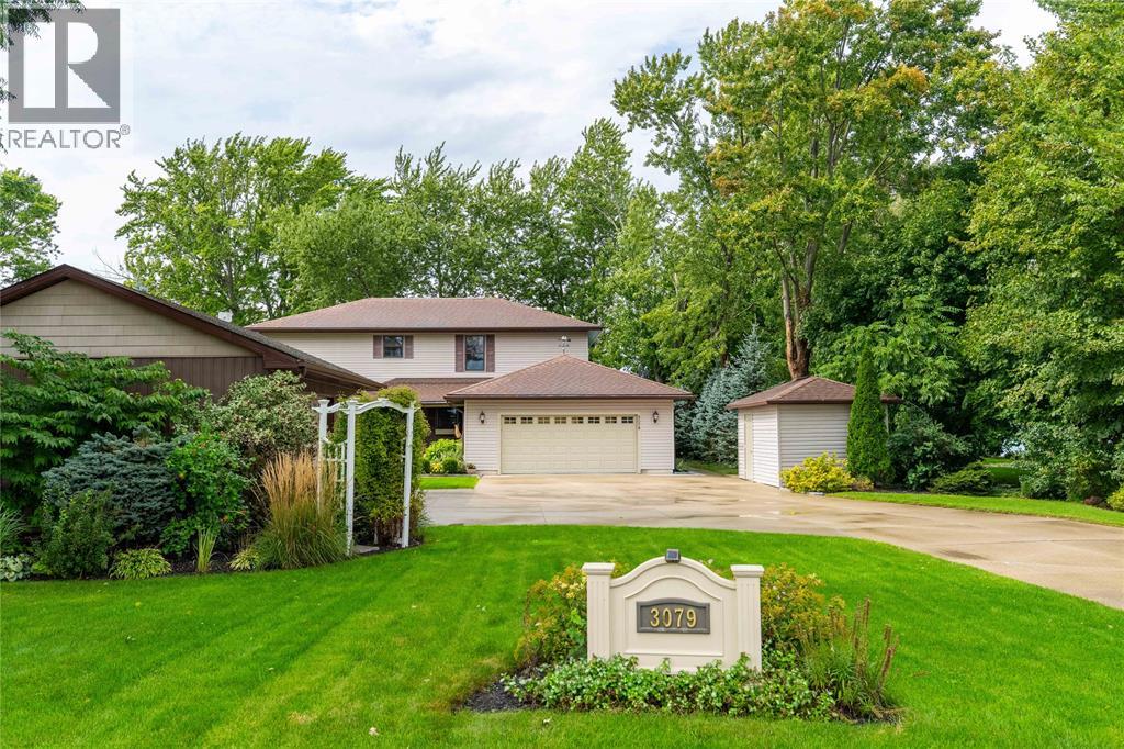 3079 St. Clair PARKWAY,Sombra,Ontario,N0P2H0,Canada