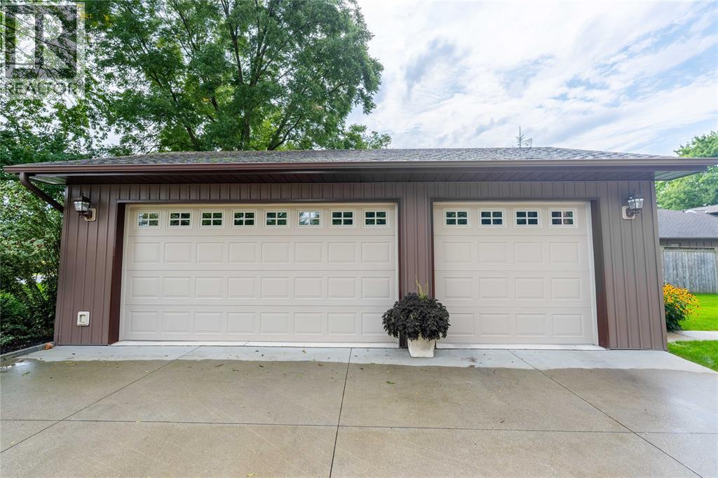 3079 St. Clair Parkway, Sombra, Ontario  N0P 2H0 - Photo 45 - 26022854