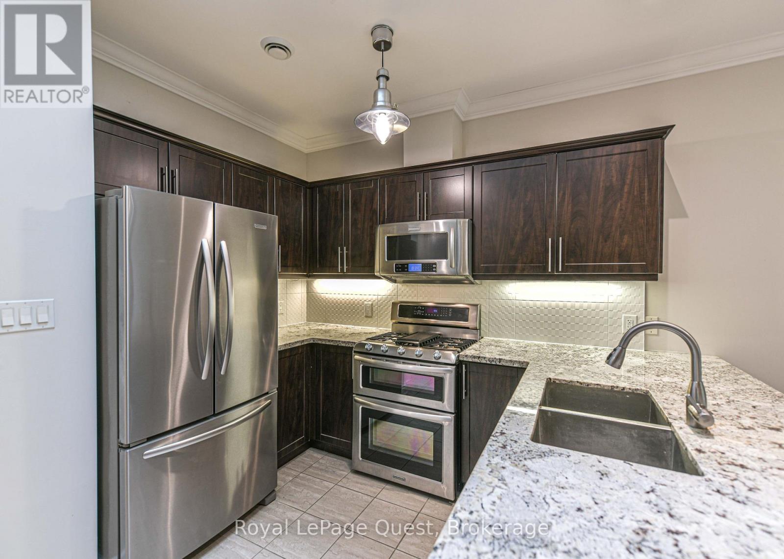 37 Riverwalk Drive, Severn (Coldwater), Ontario  L0K 1E0 - Photo 10 - S13796382