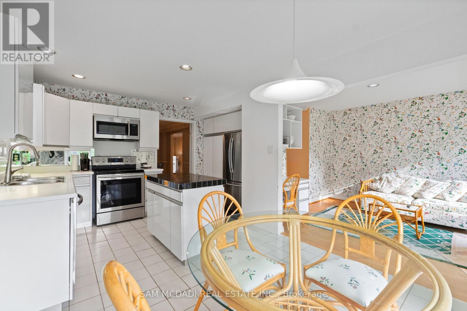 690 Oriole Parkway, Toronto, Ontario  M4R 2C5 - Photo 12 - C13796278